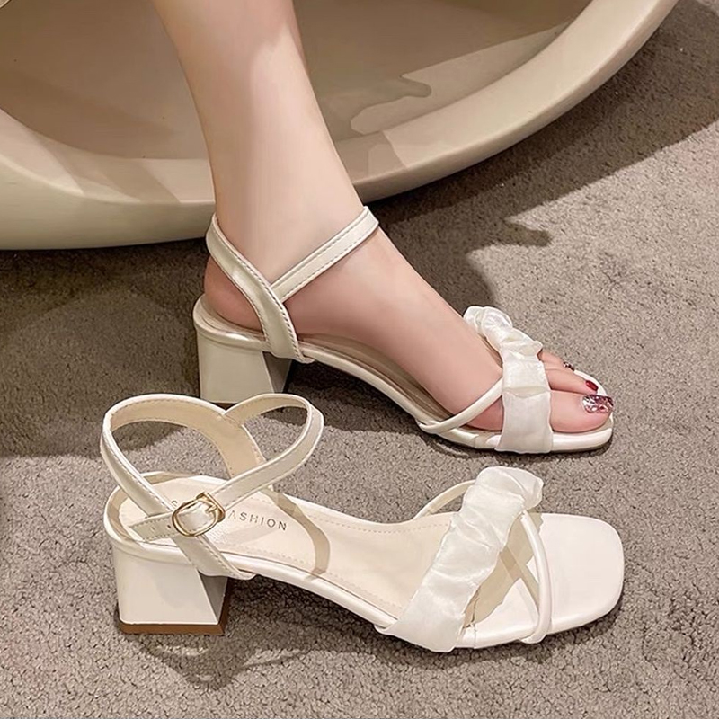 Giày dép nữ đẹp tại Hà Nội