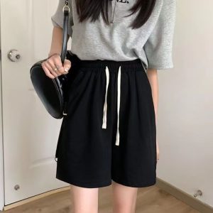 Mẹo chọn quần ngắn nữ thời trang phù hợp với dáng người